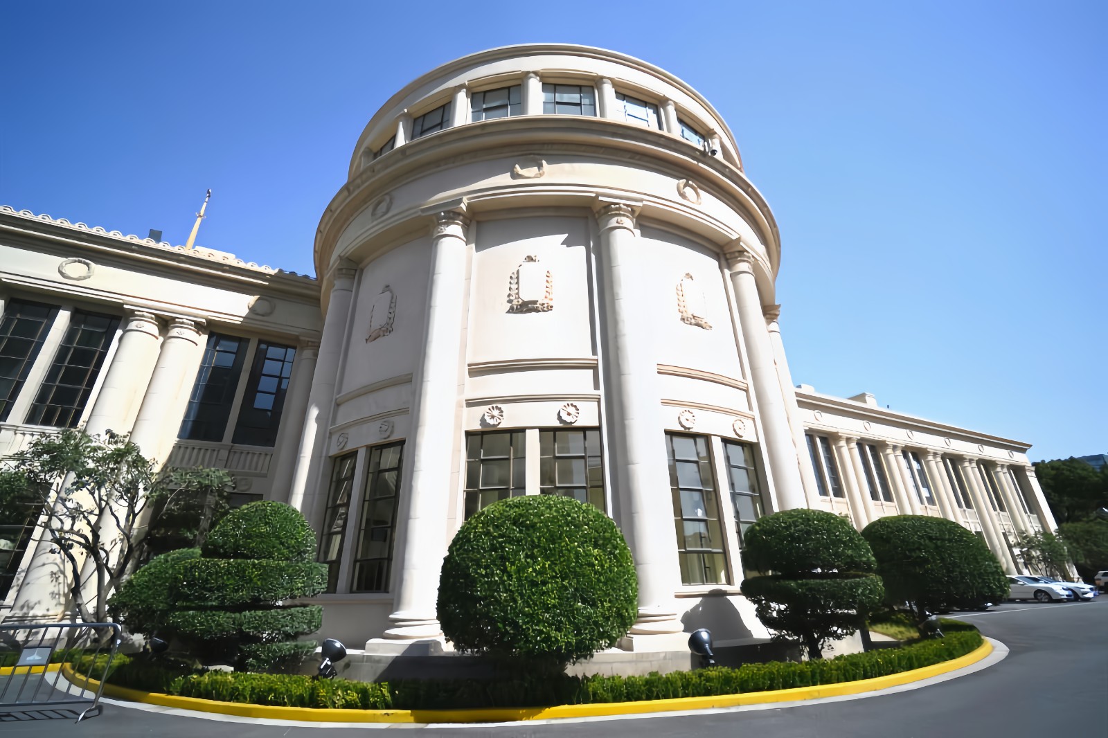 祝贺上海地区纺织品、家纺、家居家具、五金工具、灯饰及建材、美容品、健康养生、文体用品、汽车及配件、首饰、百货、食品、礼品等线上线下交易平台隆重开业！cotv全球直播、中网市场、大号会展现场发布！