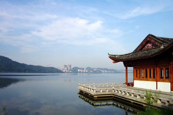 热烈祝贺中国湖北地区纺织品、建材家具、美容保健品、日用百货、汽车、房产家居商品网上网下客户引流交易会隆重开起！cotv全球直播、中网市场、大号会展为您专题发布！
