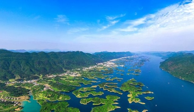 热烈祝贺中国湖北地区纺织品、建材家具、美容保健品、日用百货、汽车、房产家居商品网上网下客户引流交易会隆重开起！cotv全球直播、中网市场、大号会展为您专题发布！